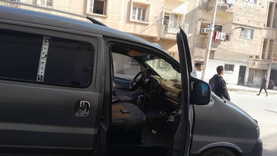 فان مغلق سوري موديل ٩٩ تسجيل ٢٠٠٠ - محافظة دير الزور