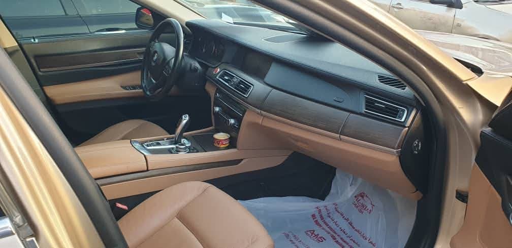 بي ام دبليو 740iL كرت 2012. المالك الاول للسيارة 6 سلندر twin Turbo بي ام دبليو 740iL كرت 2012. المالك الاول للسيارة 6 سلندر twin Turbo - بي إم دبليو - 2012 - محافظة دمشق - صورة 2 من 5