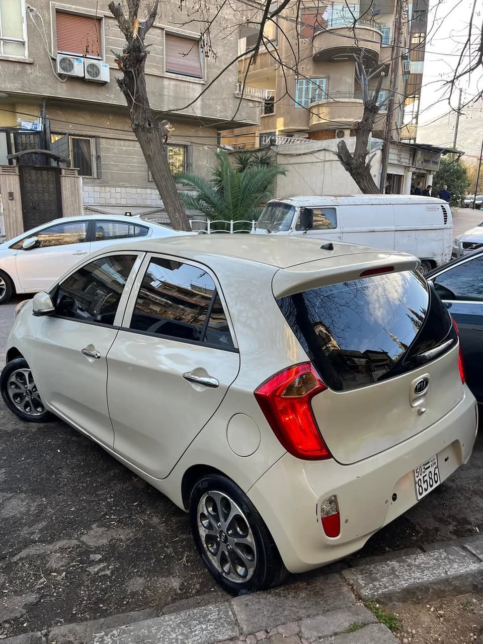 للبيع في دمشق تواجد وفراغ دمشق (كيا بيكانتو : Kia Picanto) 2012/2013 للبيع في دمشق تواجد وفراغ دمشق (كيا بيكانتو : Kia Picanto) 2012/2013 - كيا - 2012 - محافظة دمشق - صورة 5 من 6