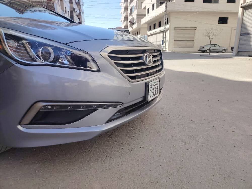 هونداي سوناتا صنع 2015 محرك سعة 2400cc GDI بنزين خالية العلام تماما من الداخل والسقف هونداي سوناتا صنع 2015 محرك سعة 2400cc GDI بنزين خالية العلام تماما من الداخل والسقف - هونداي - 2015 - محافظة دمشق - صورة 8 من 8