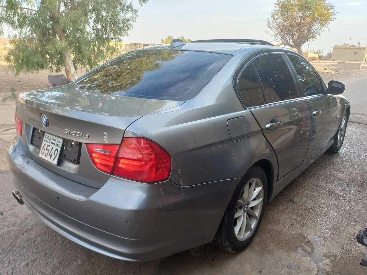BMW320d سعرها 8200دولار وسكرة عالبيزار كرتها 2010 أوروبية ادخال جديد وارد كوري أوتوماتيك BMW320d سعرها 8200دولار وسكرة عالبيزار كرتها 2010 أوروبية ادخال جديد وارد كوري أوتوماتيك - بي إم دبليو - 2010 - محافظة إدلب - صورة 4 من 5