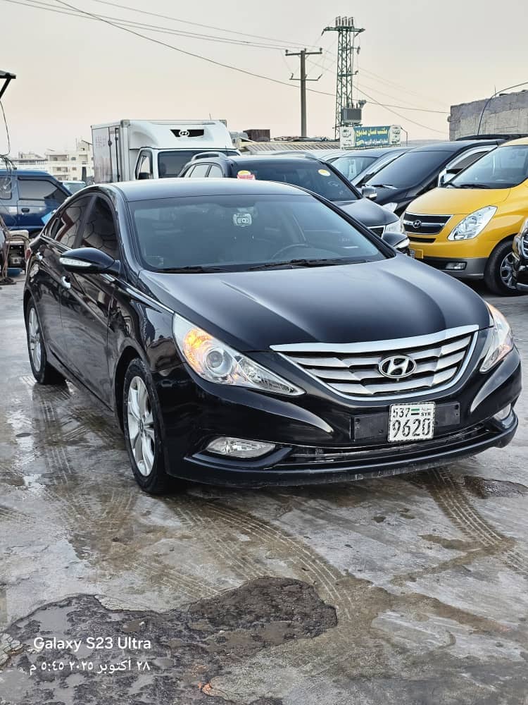 هيونداي سوناتا بنزين وارد كوري كرتها 2011 لون اسود خالية العلام برا وجوا - محافظة إدلب