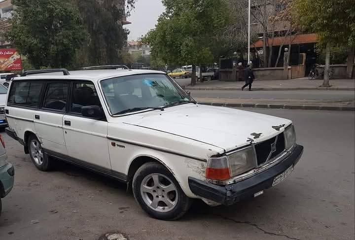 للبيع سيارة فولفو ستيشن بلور كهربا جنط ودوليب ممتازين للبيع سيارة فولفو ستيشن بلور كهربا جنط ودوليب ممتازين - فولفو - محافظة دمشق - صورة 4 من 6