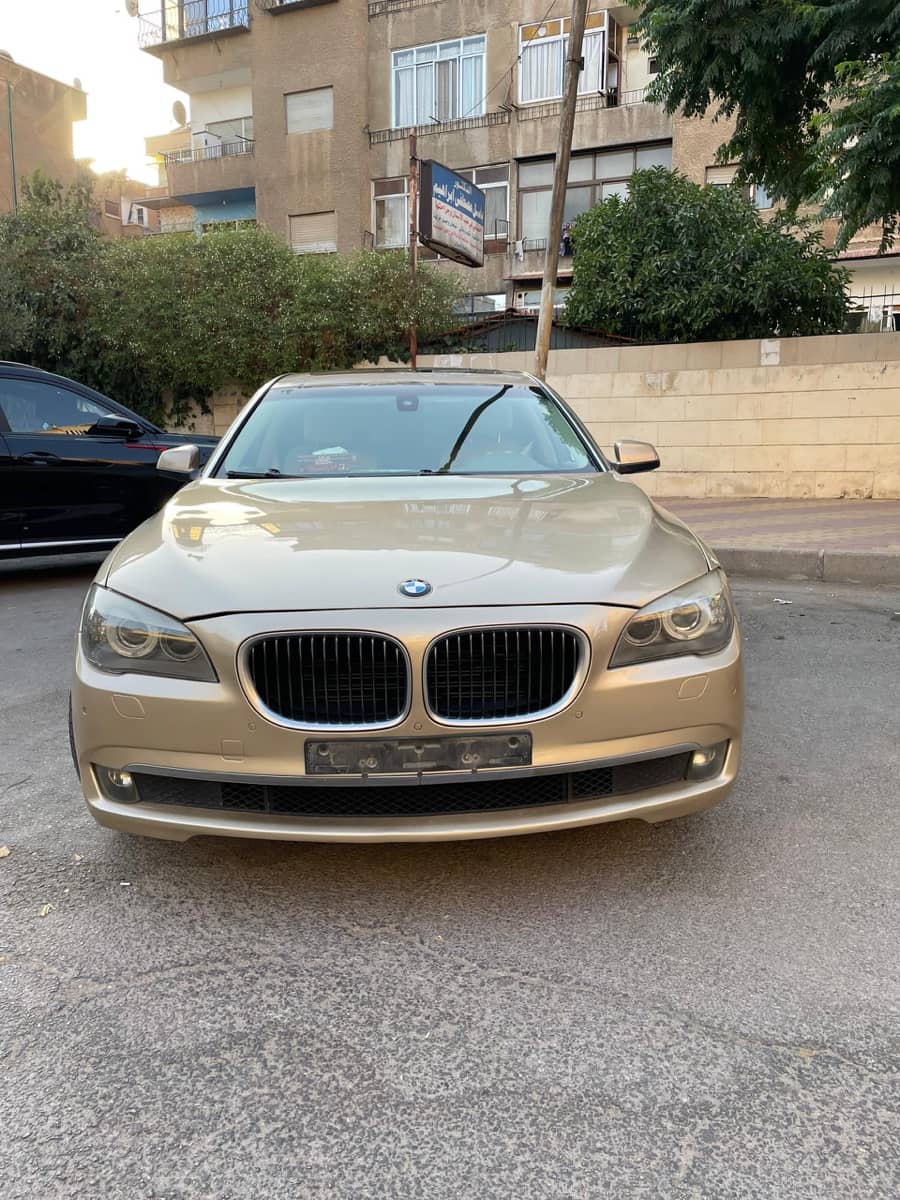 BMW-730Li-2011 رقم ١ اعلى مواصفات في الوكالة وارد الكويت - محافظة دمشق