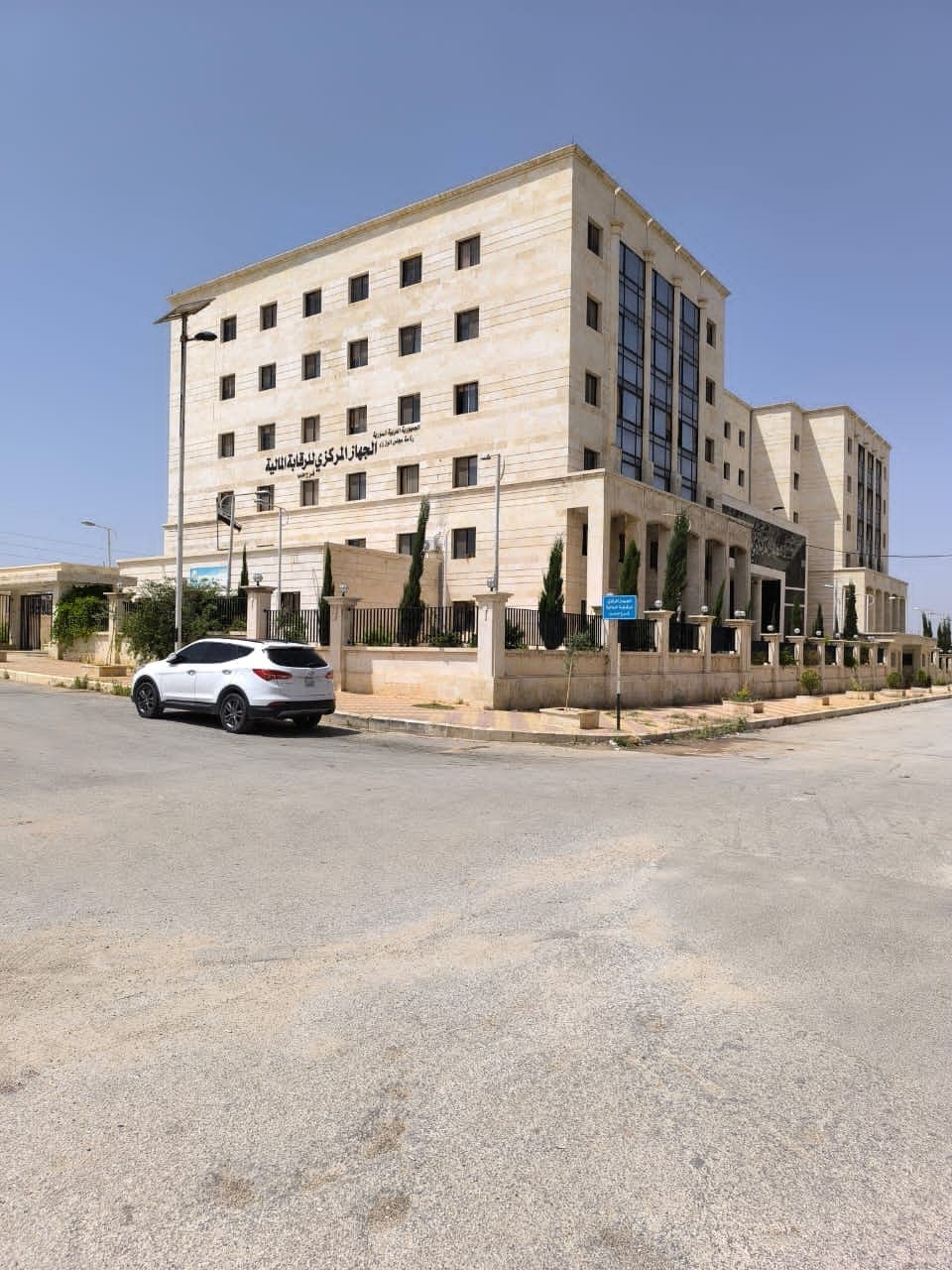 شقة سكنية للبيع في منطقة جمعية غرب الزهراء شقة سكنية للبيع في منطقة جمعية غرب الزهراء - محافظة حلب - صورة 2 من 4