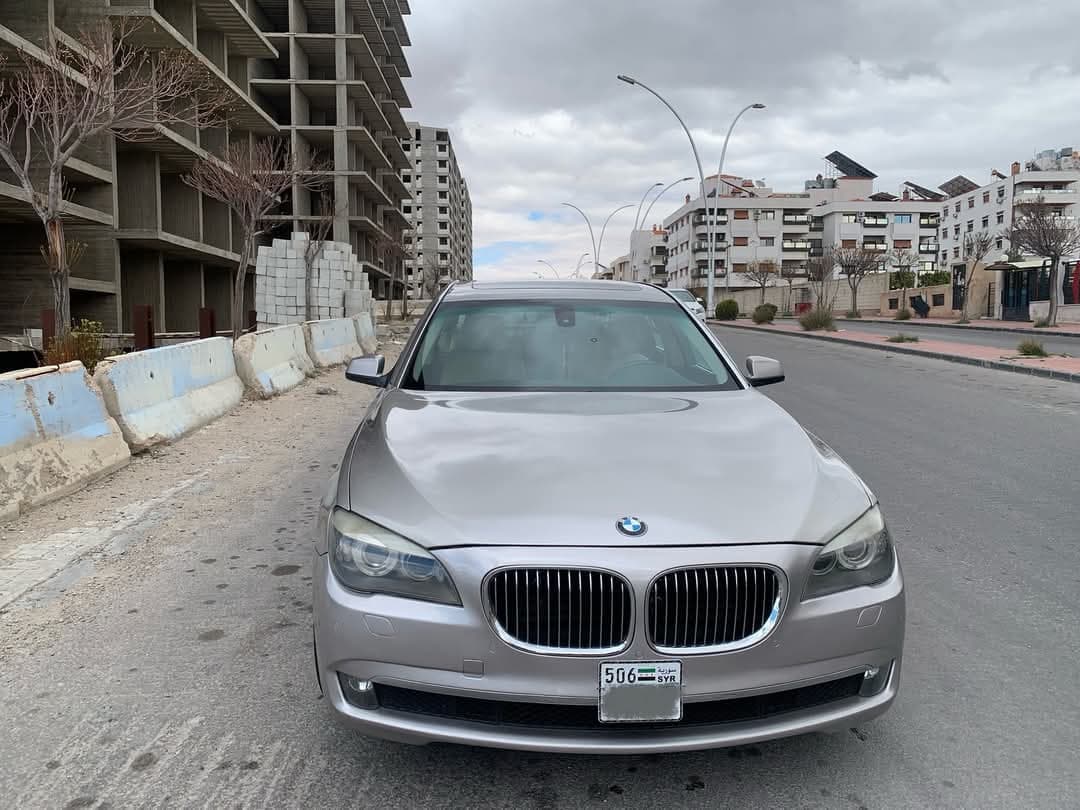 سيارة BMW 730Li ( بانزين ) سنة الصنع 2011 وارد الكويت سيارة BMW 730Li ( بانزين ) سنة الصنع 2011 وارد الكويت - بي إم دبليو - 2011 - محافظة دمشق - صورة 2 من 4