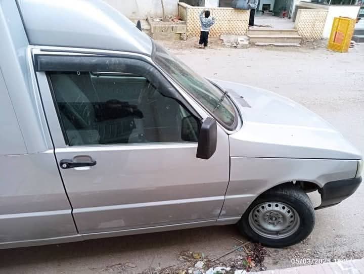 فيات فيورينا 2004 تسجيل ال2005 خاليه تماما من جوا ولا غرام و من برا بخ ثلاث قطع تحلايه فيات فيورينا 2004 تسجيل ال2005 خاليه تماما من جوا ولا غرام و من برا بخ ثلاث قطع تحلايه - فيات - 2004 - محافظة دمشق - صورة 5 من 7